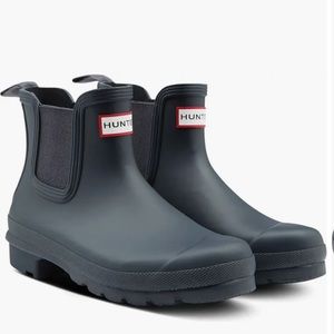 HUNTER Original Chelsea Rain Boot - Women's size 7
